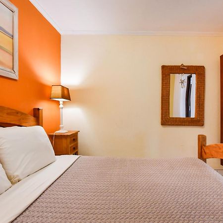 Brisas Studio Apartments (Adults Only) パームビーチ エクステリア 写真
