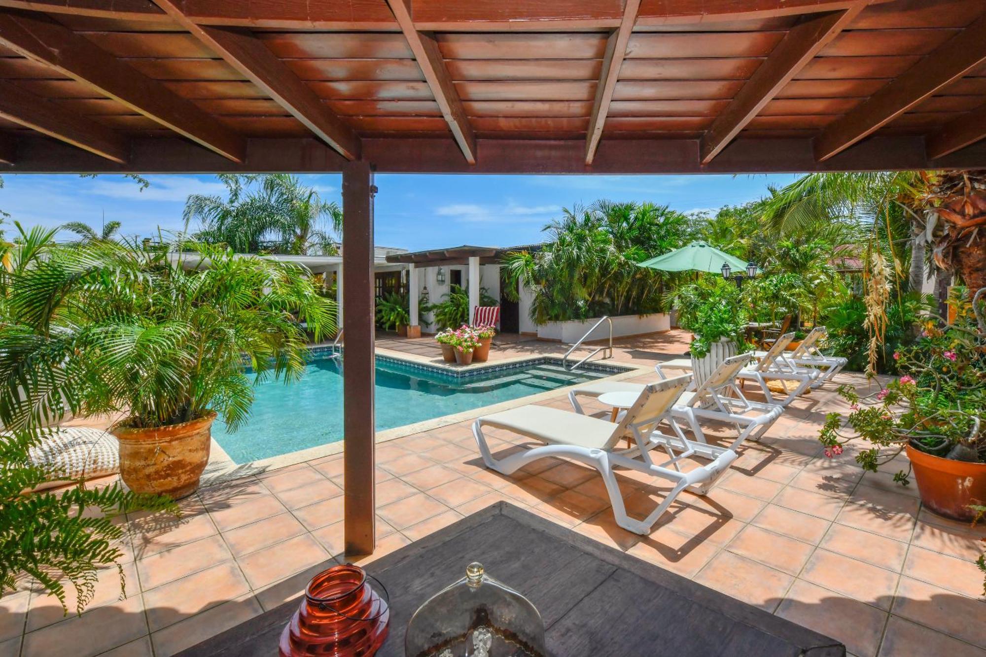 Brisas Studio Apartments (Adults Only) パームビーチ エクステリア 写真