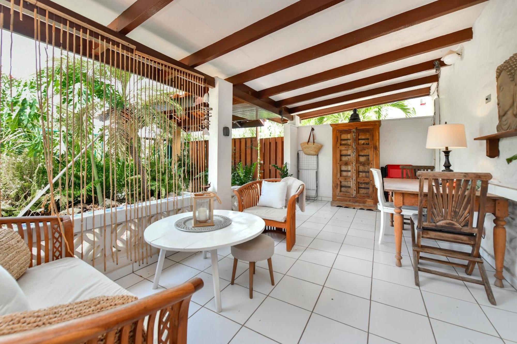 Brisas Studio Apartments (Adults Only) パームビーチ エクステリア 写真