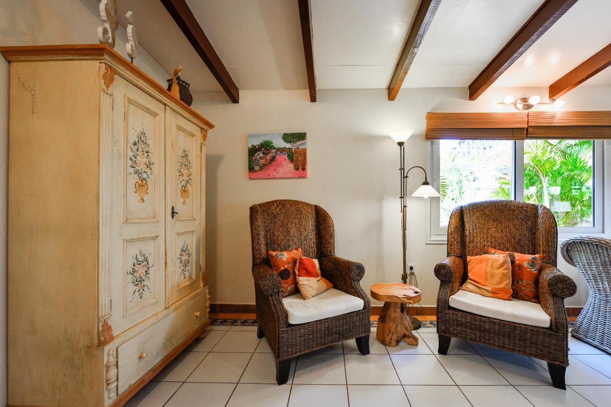 Brisas Studio Apartments (Adults Only) パームビーチ エクステリア 写真