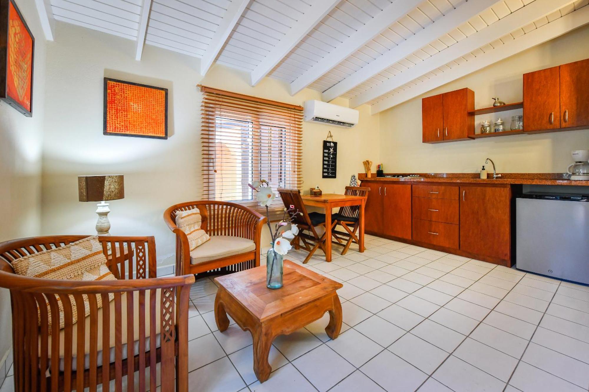 Brisas Studio Apartments (Adults Only) パームビーチ エクステリア 写真