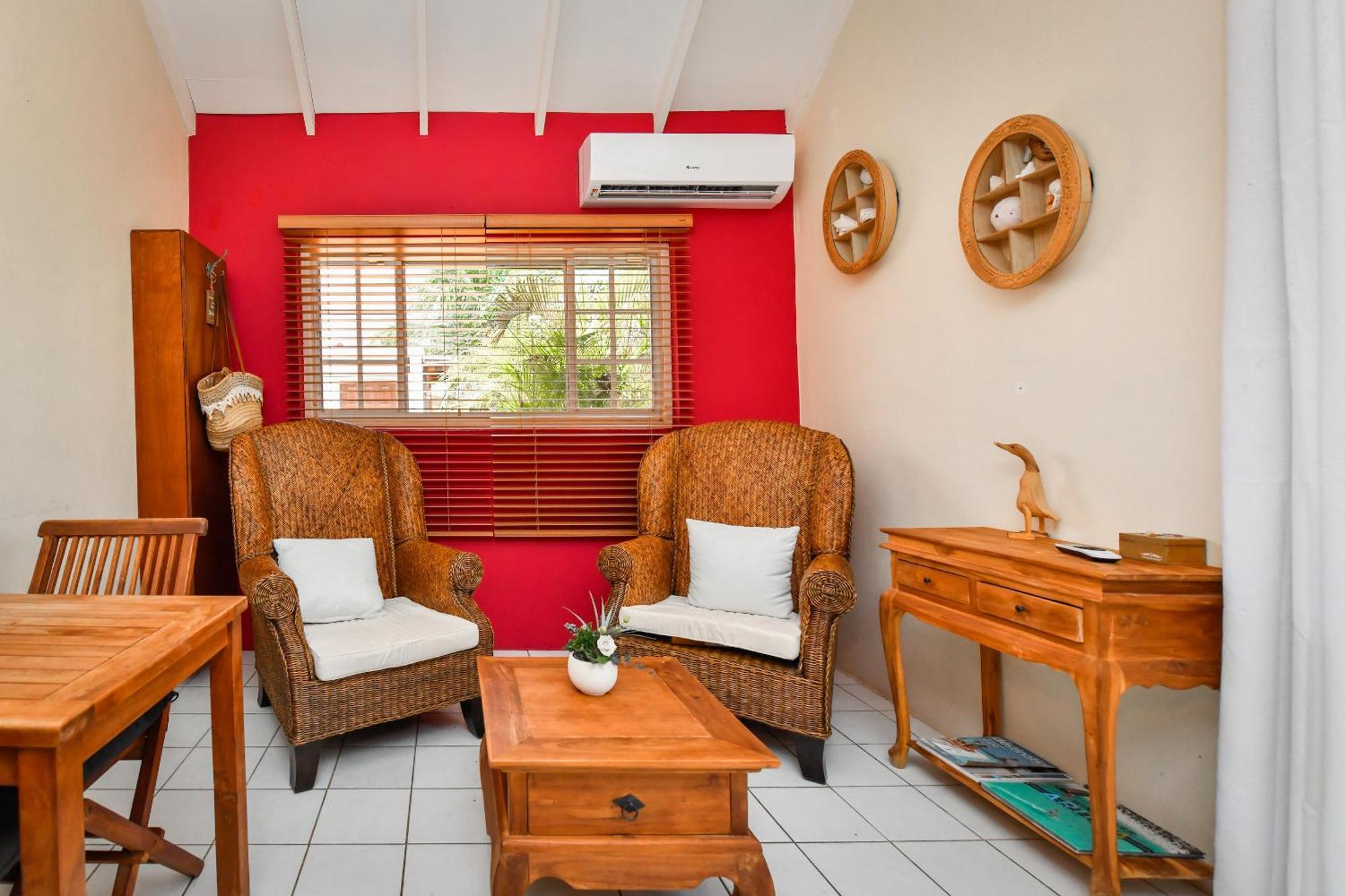 Brisas Studio Apartments (Adults Only) パームビーチ エクステリア 写真